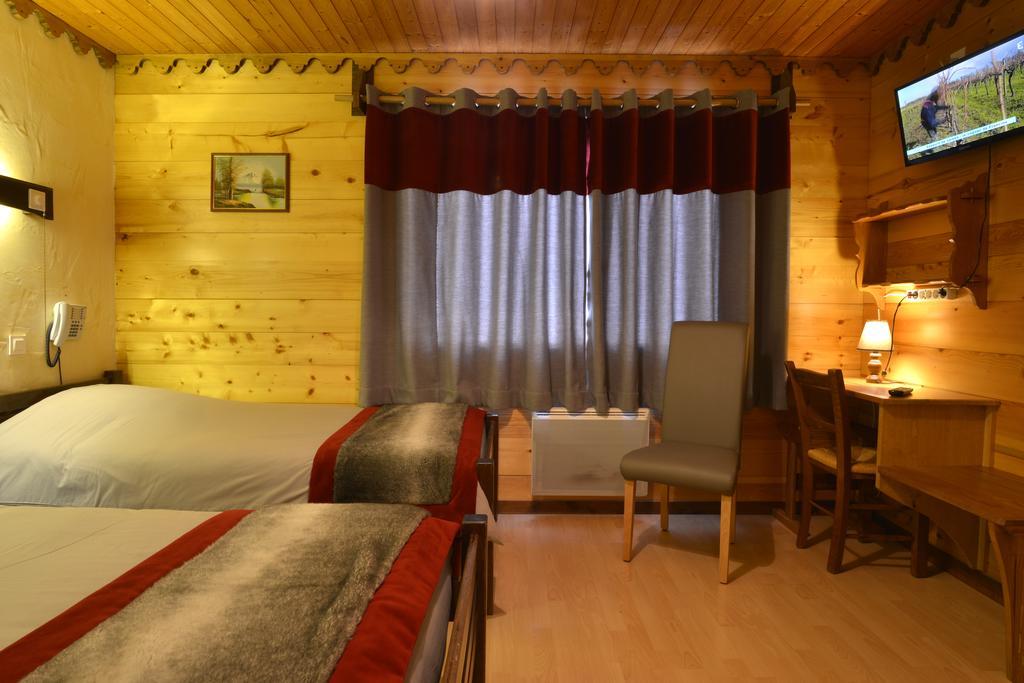 Hotel Le Ferraillon Abondance Bagian luar foto