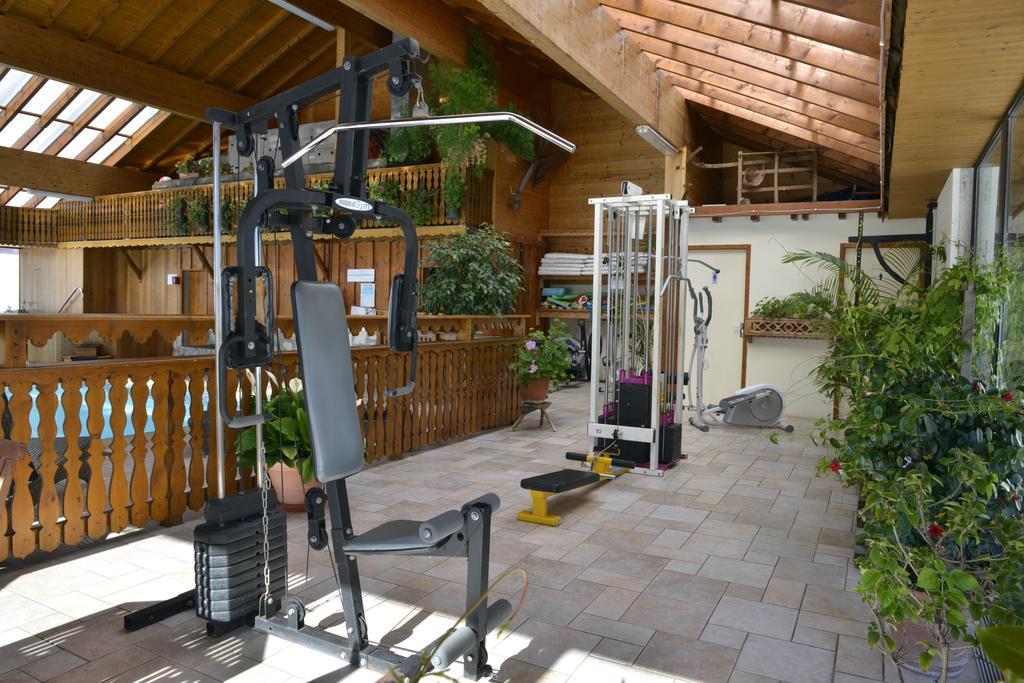 Hotel Le Ferraillon Abondance Bagian luar foto