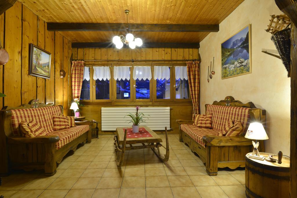 Hotel Le Ferraillon Abondance Bagian luar foto
