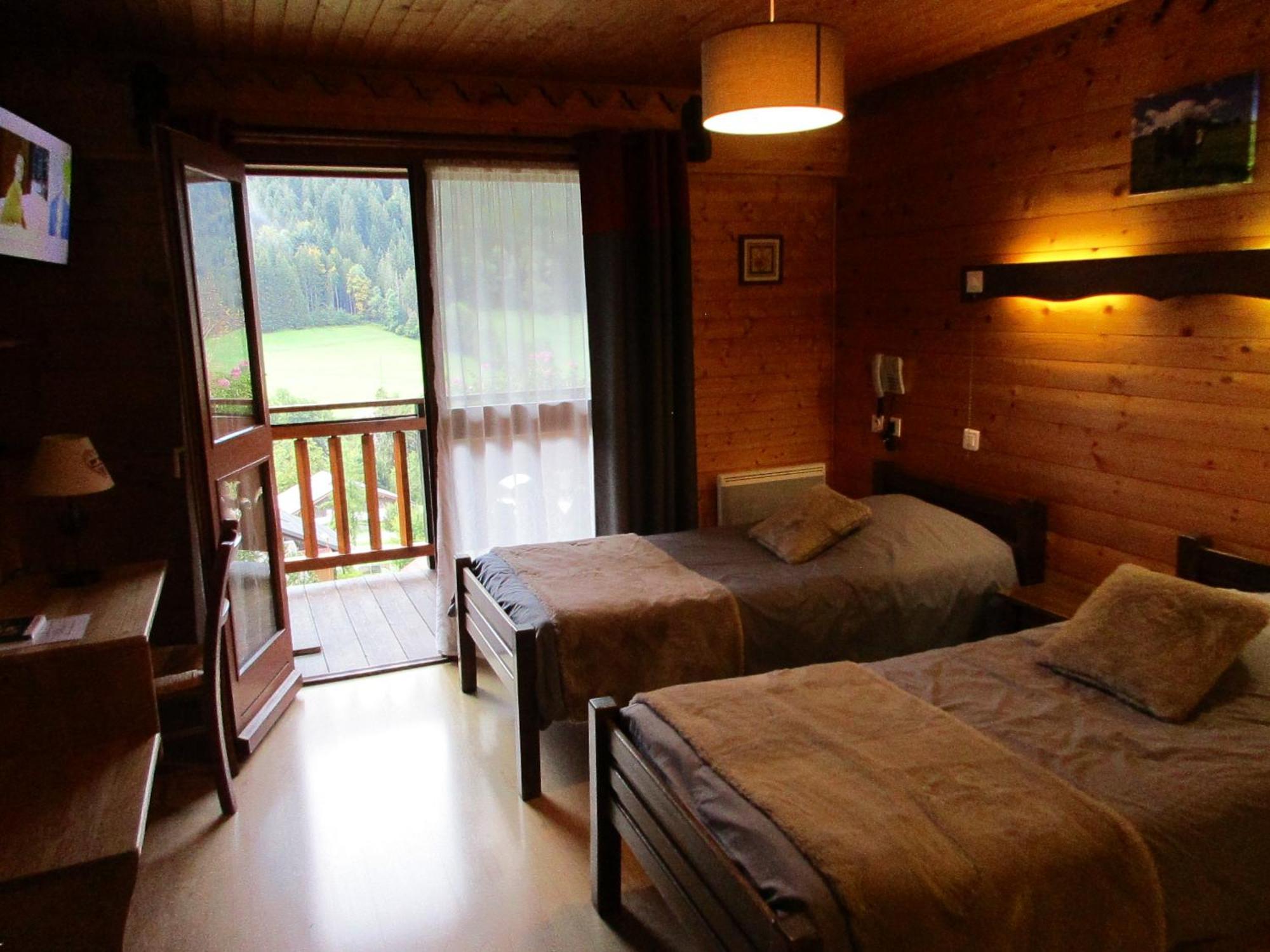 Hotel Le Ferraillon Abondance Bagian luar foto