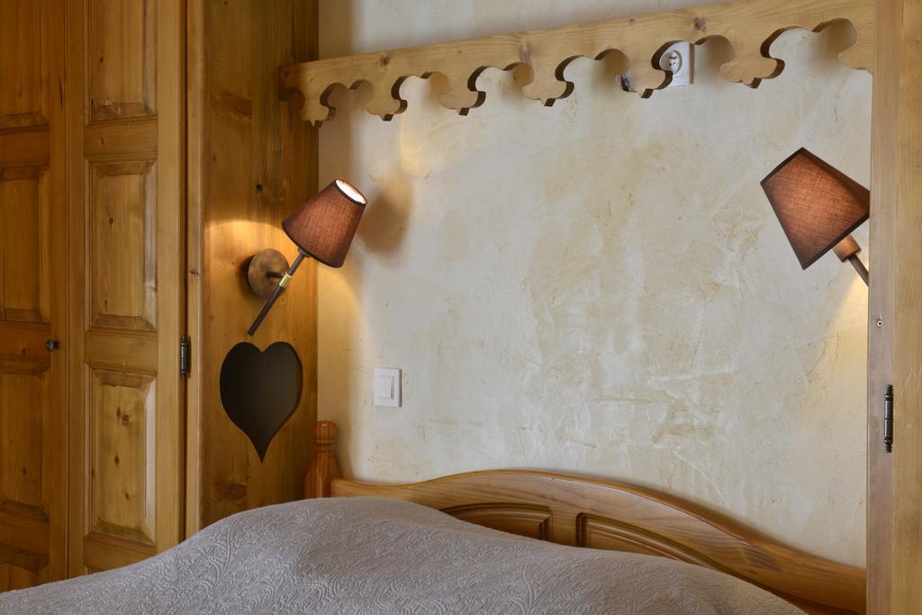 Hotel Le Ferraillon Abondance Bagian luar foto