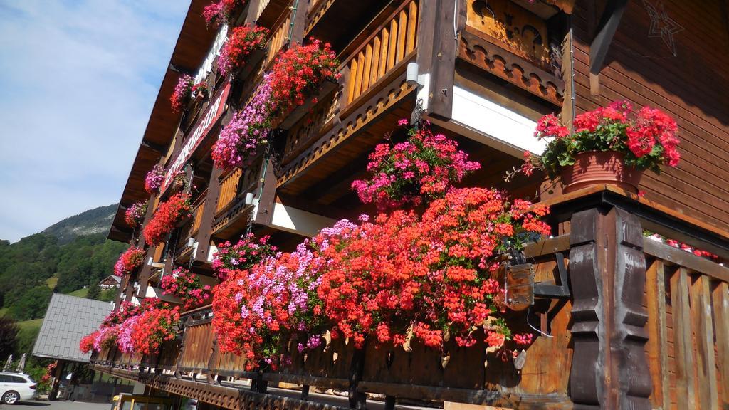 Hotel Le Ferraillon Abondance Bagian luar foto