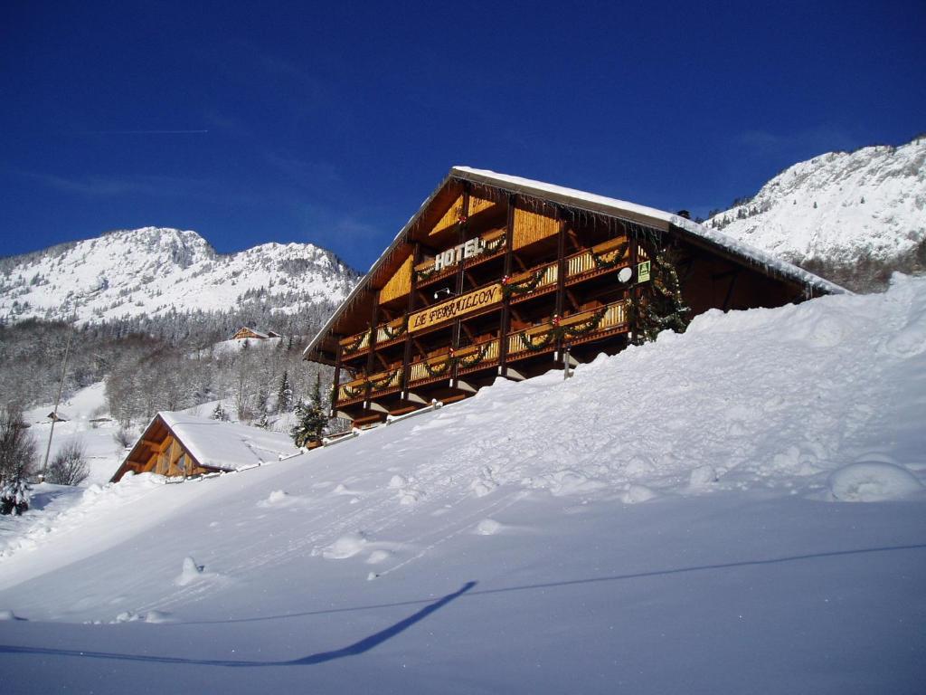 Hotel Le Ferraillon Abondance Bagian luar foto