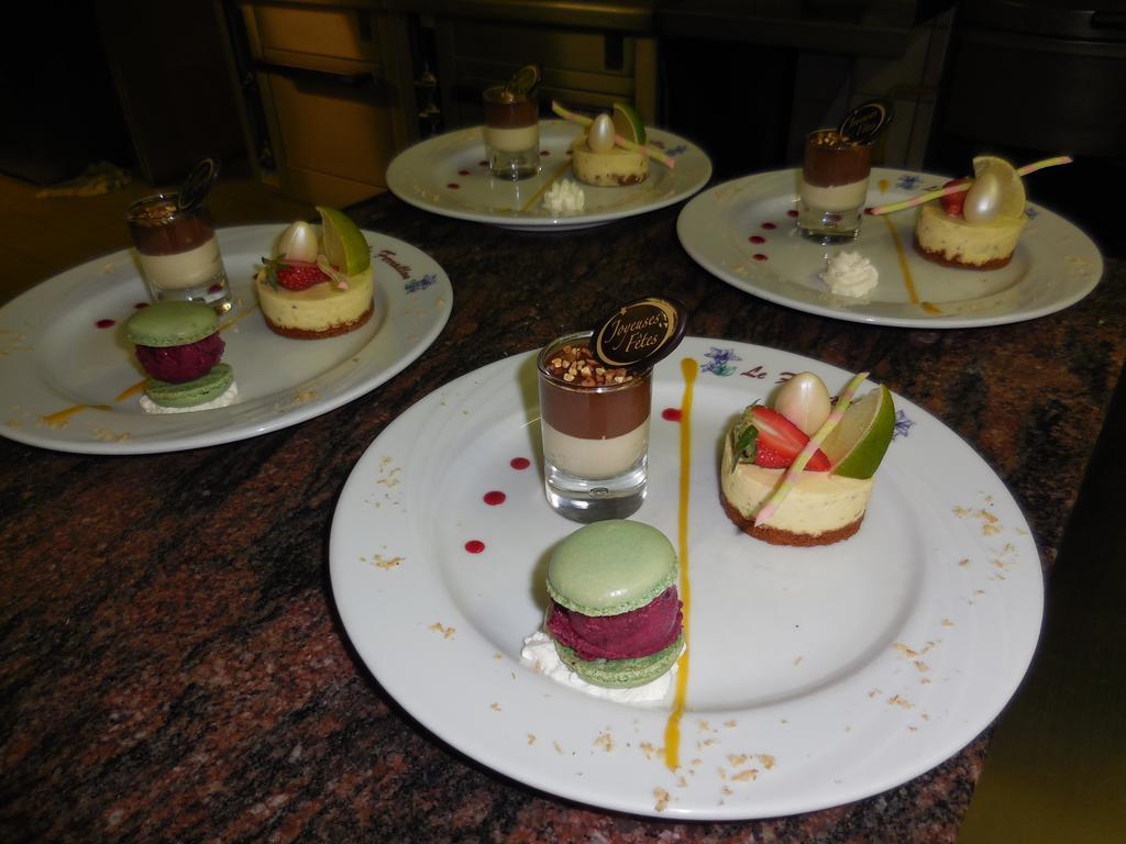 Hotel Le Ferraillon Abondance Bagian luar foto